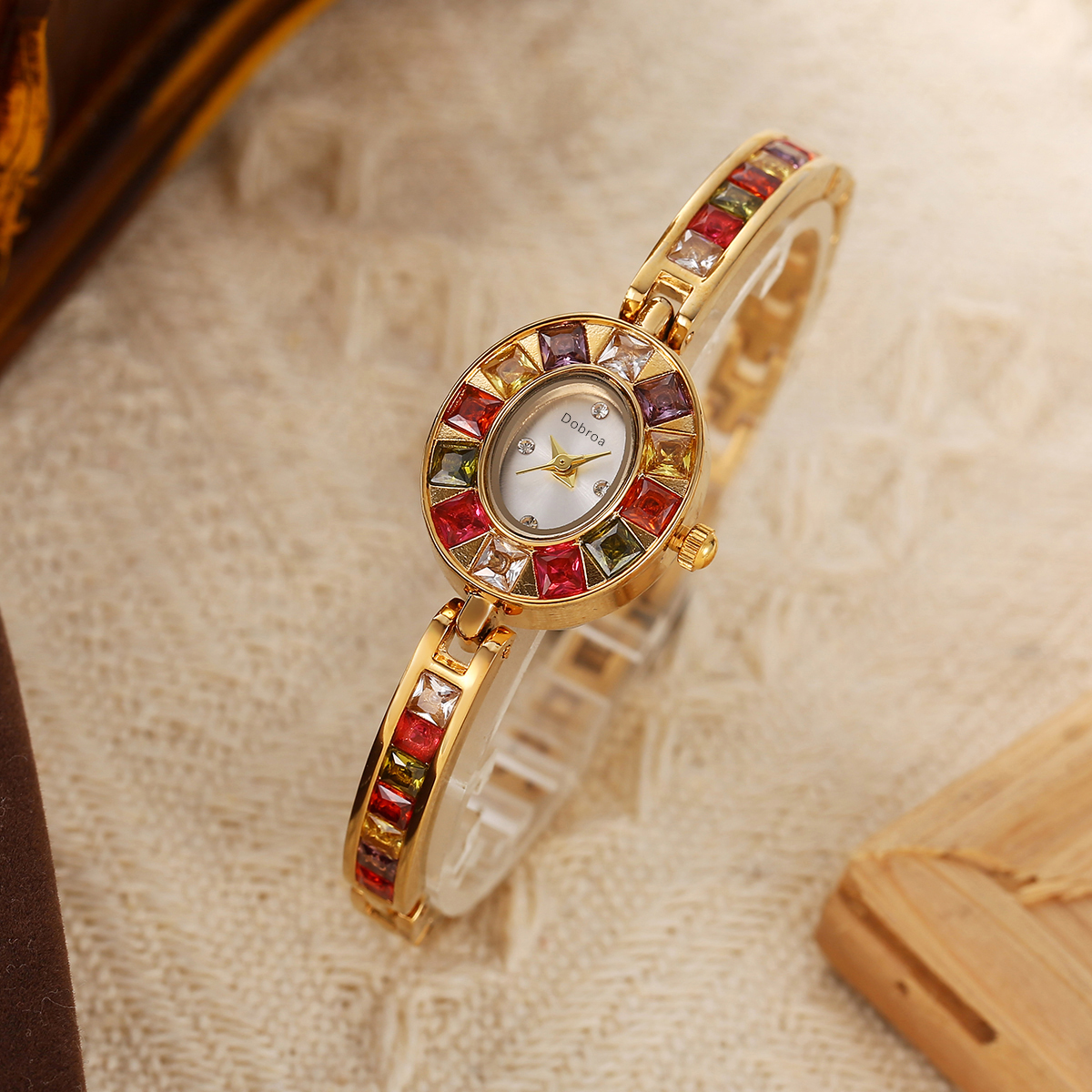 Cay Medieval Watch Women's Sma - Luxury Watch Class incelemesi ve fiyatı