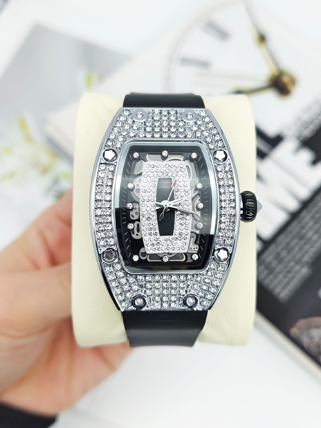 Trendy Full Diamond Women's Qu - Luxury Watch It incelemesi ve fiyatı